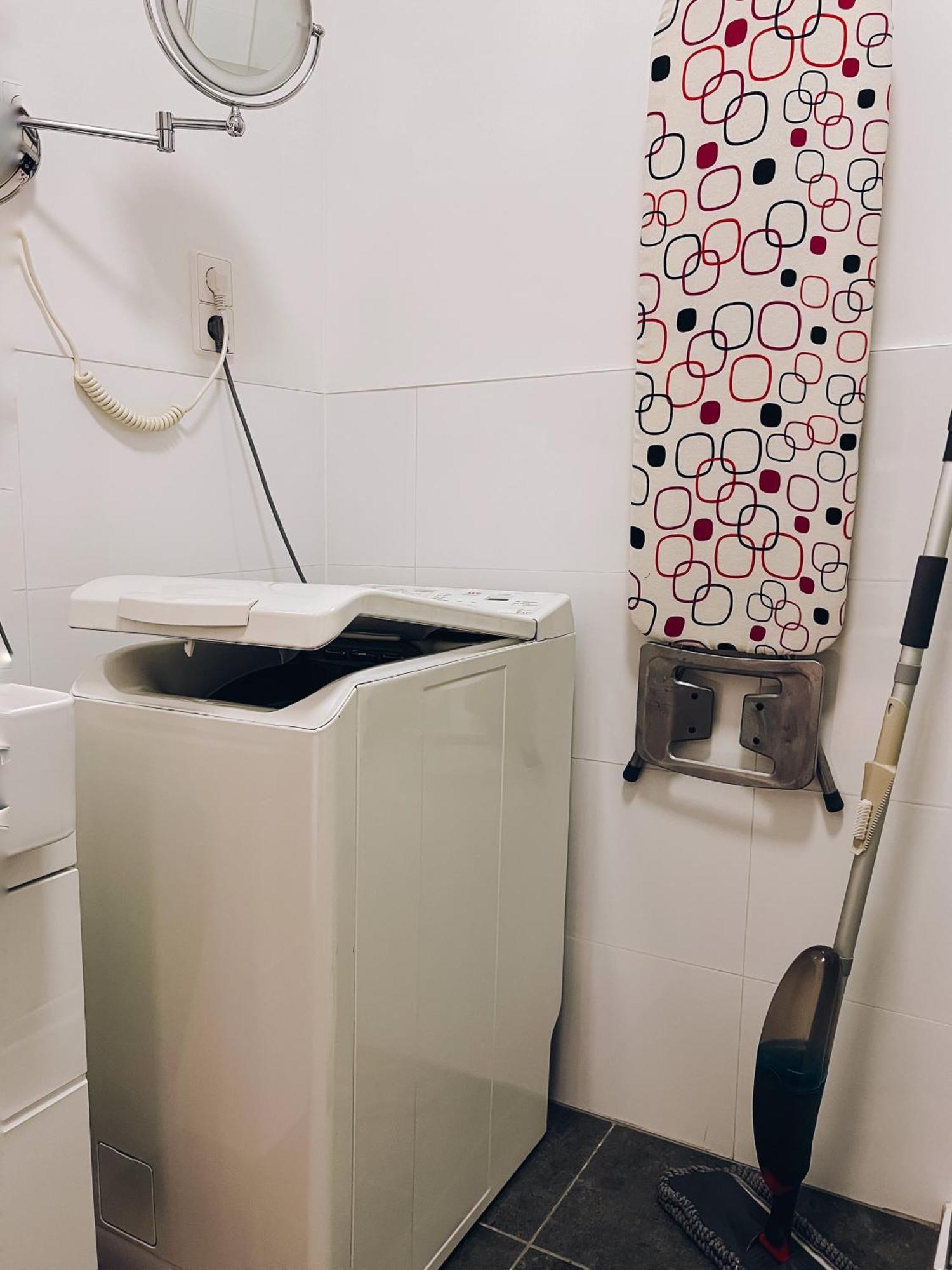 Neuwertiges Apartment Mit Kostenlose Privatparkplatz Auch Fuer Transporter Geeignet R1 Freiberg am Neckar Bagian luar foto